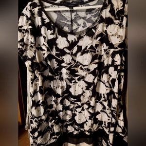 Vera Wang Flowered Layered Top